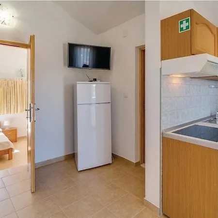 In With Sea View, Terrace, Air Conditioning, Wifi 4773-3 Apartment Razanj