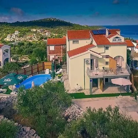 Apartment In With Sea View, Terrace, Air Conditioning, Wifi 4773-3