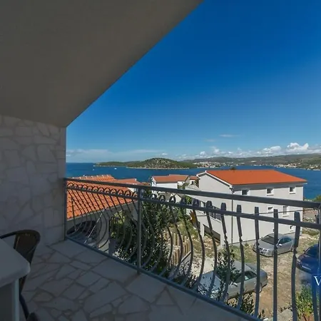 Apartment In With Sea View, Terrace, Air Conditioning, Wifi 4773-3