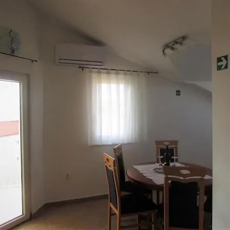 In With Sea View, Terrace, Air Conditioning, Wifi 4773-3 * Razanj