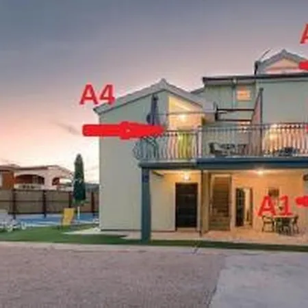 In With Sea View, Terrace, Air Conditioning, Wifi 4773-3 Razanj