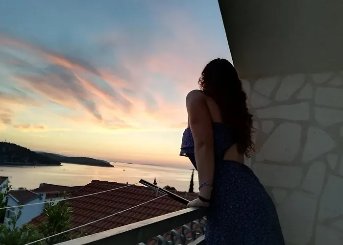 In With Sea View, Terrace, Air Conditioning, Wifi 4773-3 Daire